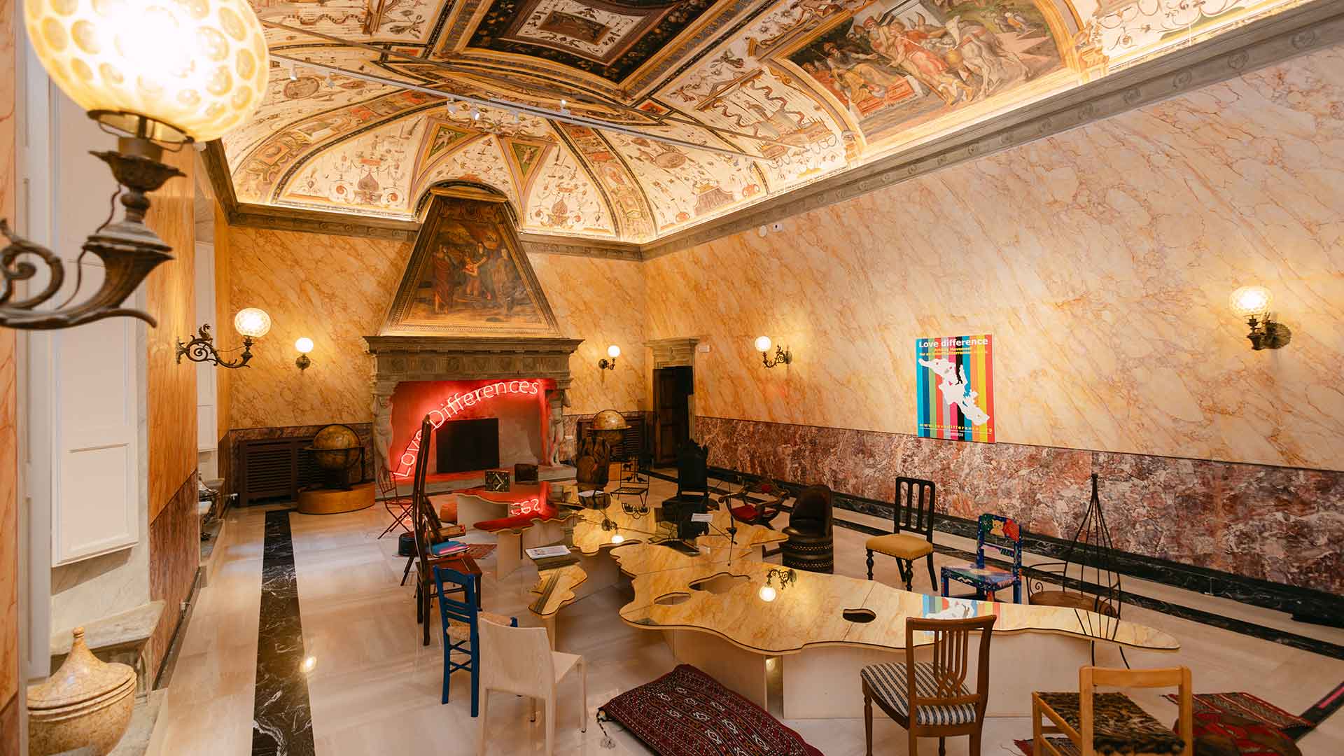 Tavolo love difference sala del papa