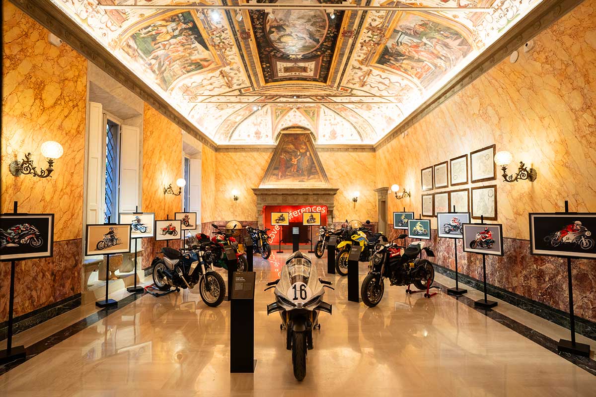Ducati100